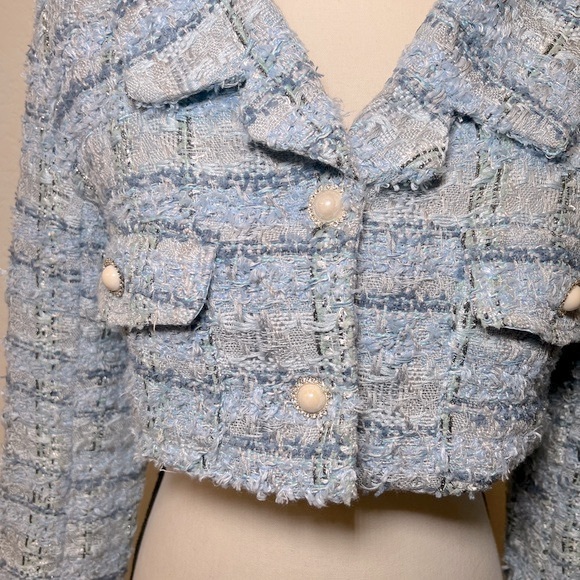 Chanel vibes light blue boucle cropped jacket with pearl buttons - Picture 15 of 15